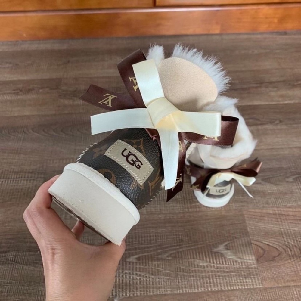 HAND PAINTED. custom ugg inspired winter boots